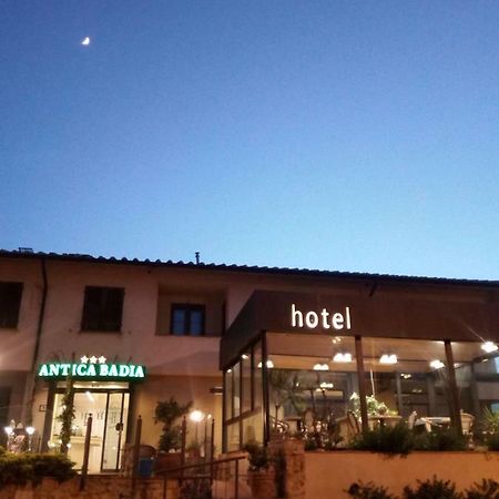 Holiday Rooms Antica Badia Volterra Exterior photo