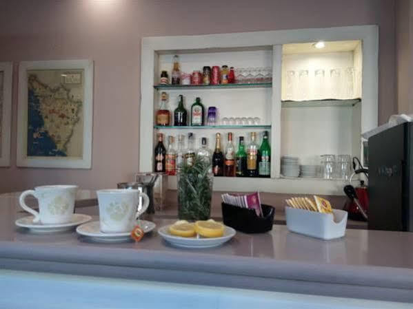 Holiday Rooms Antica Badia Volterra Exterior photo